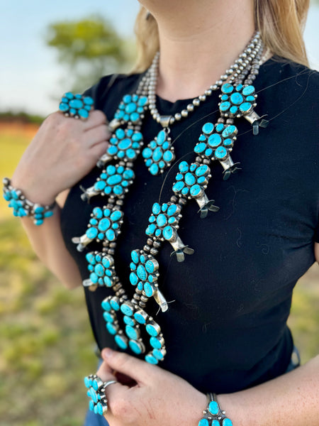 Navajo Single Stone Turquoise Cuff Bracelet For Sale At