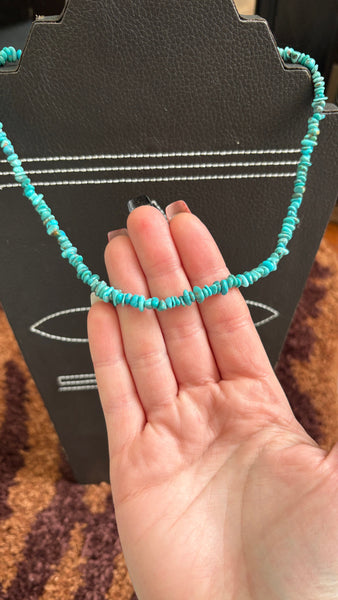 TURQUOISE CHIP NECKLACE
