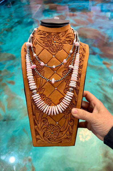Pink Conch Stack – 3 Piece Layered Necklace Set