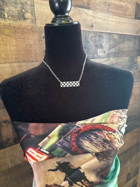 Checkered Pendant Bar Necklace - Blk/Wht