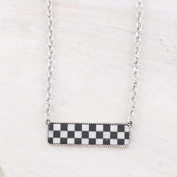 Checkered Pendant Bar Necklace - Blk/Wht