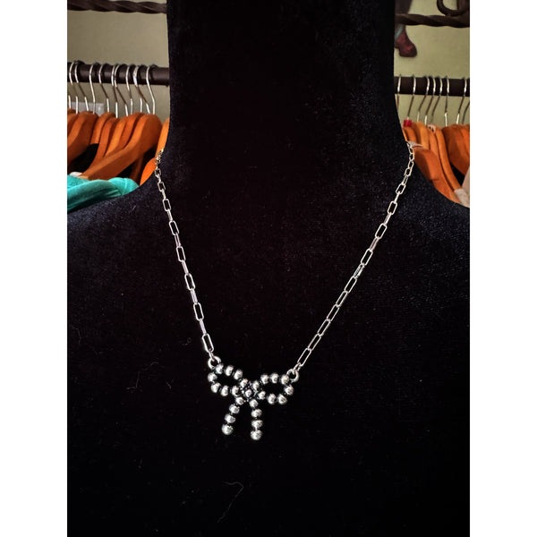 Dainty Bow Necklace