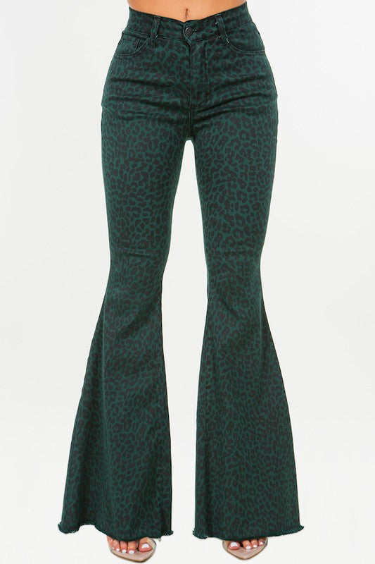Girls Leopard Print Top and Patched Bell Bottom Jeans Set  Leopard print  top, Bell bottom jeans, Online clothing boutiques