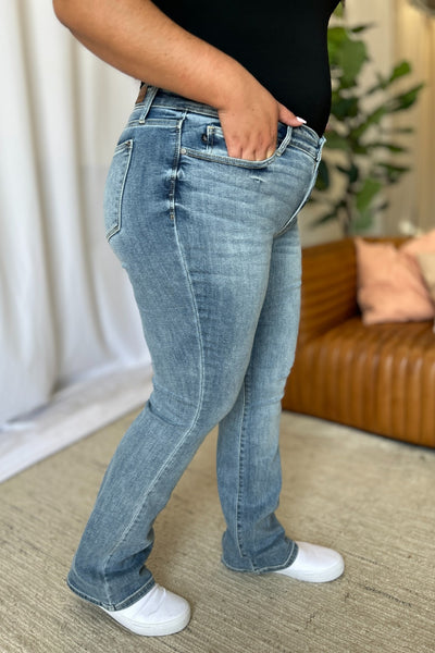 Judy Blue - Medium Rise Bootcut Jeans