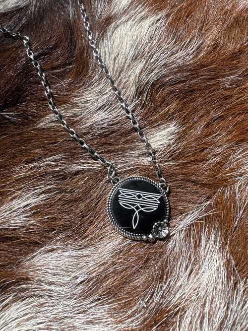Western Boot Stitch Circle Necklace - Black
