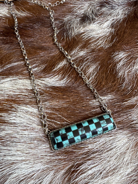 Checkered Pendant Bar Necklace