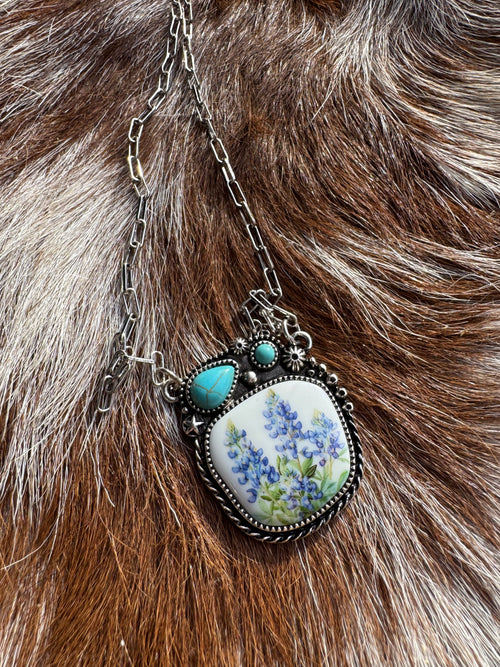 MONTANA MEADOW BLUE BONNET SILVERTONE NECKLACE