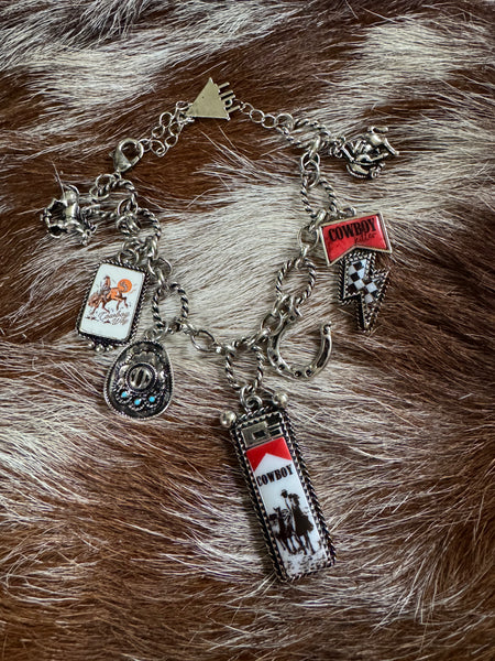 Western Turbo Checkered Bolt Necklace