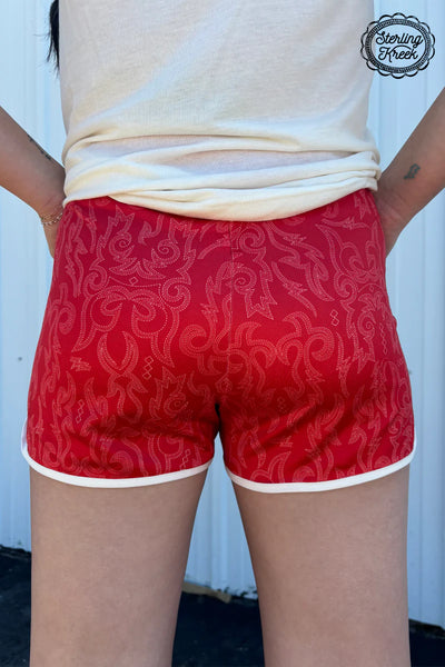 RAISED ROUND HERE SHORTS - RED